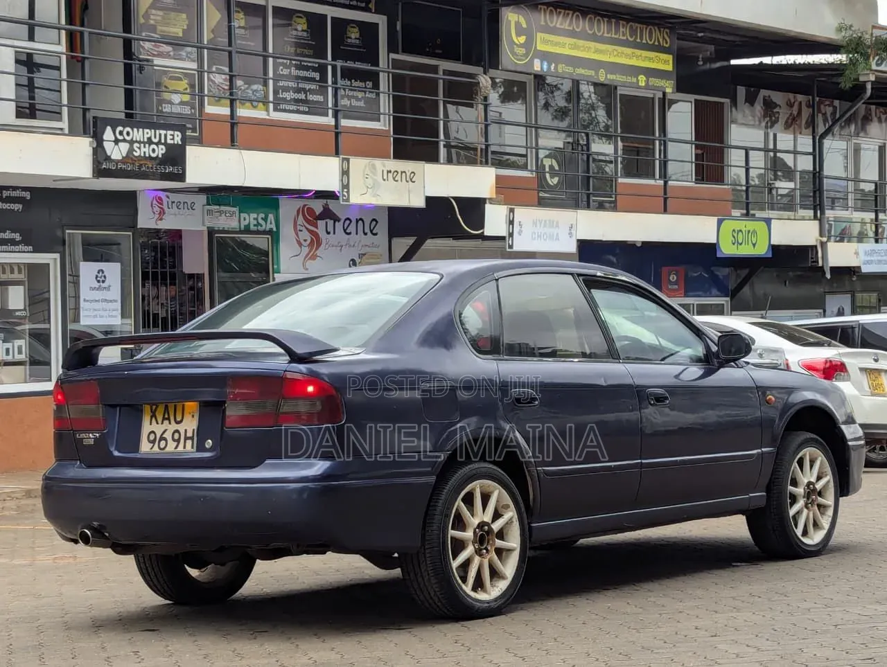Subaru Legacy 2000 Blue
