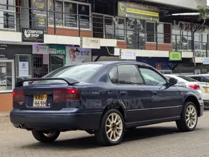 Subaru Legacy 2000 Blue
