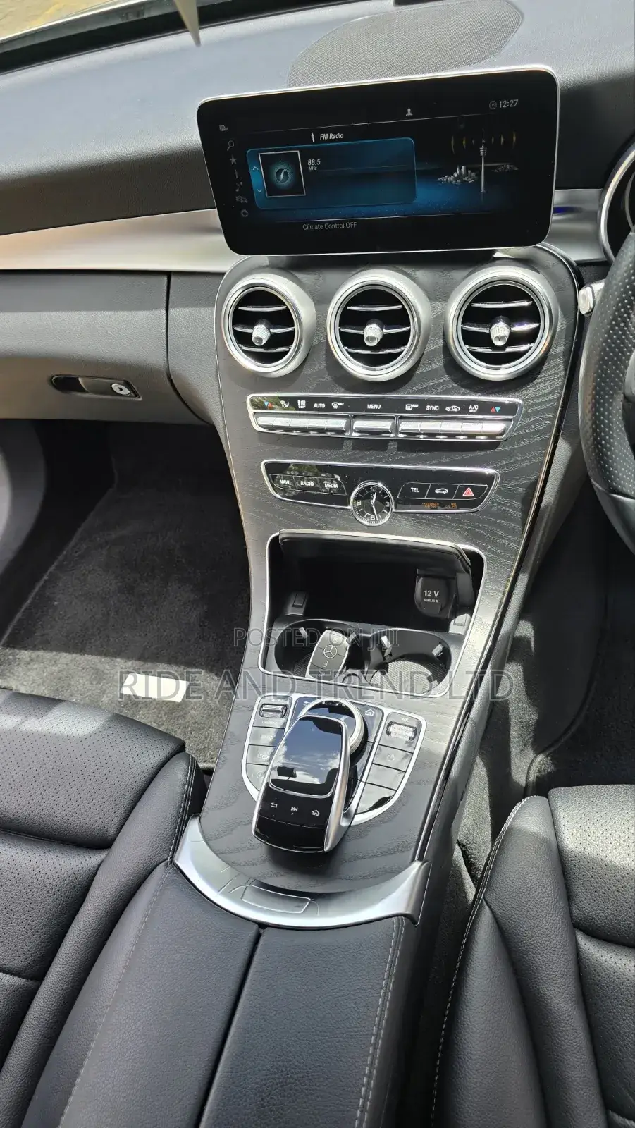 Mercedes-Benz C200 2019 Gold