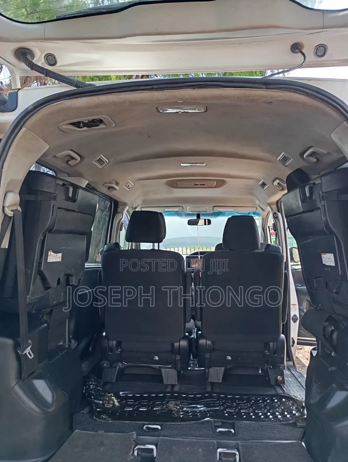 Toyota Noah 2.0 FWD (7 Seater) 2015 White