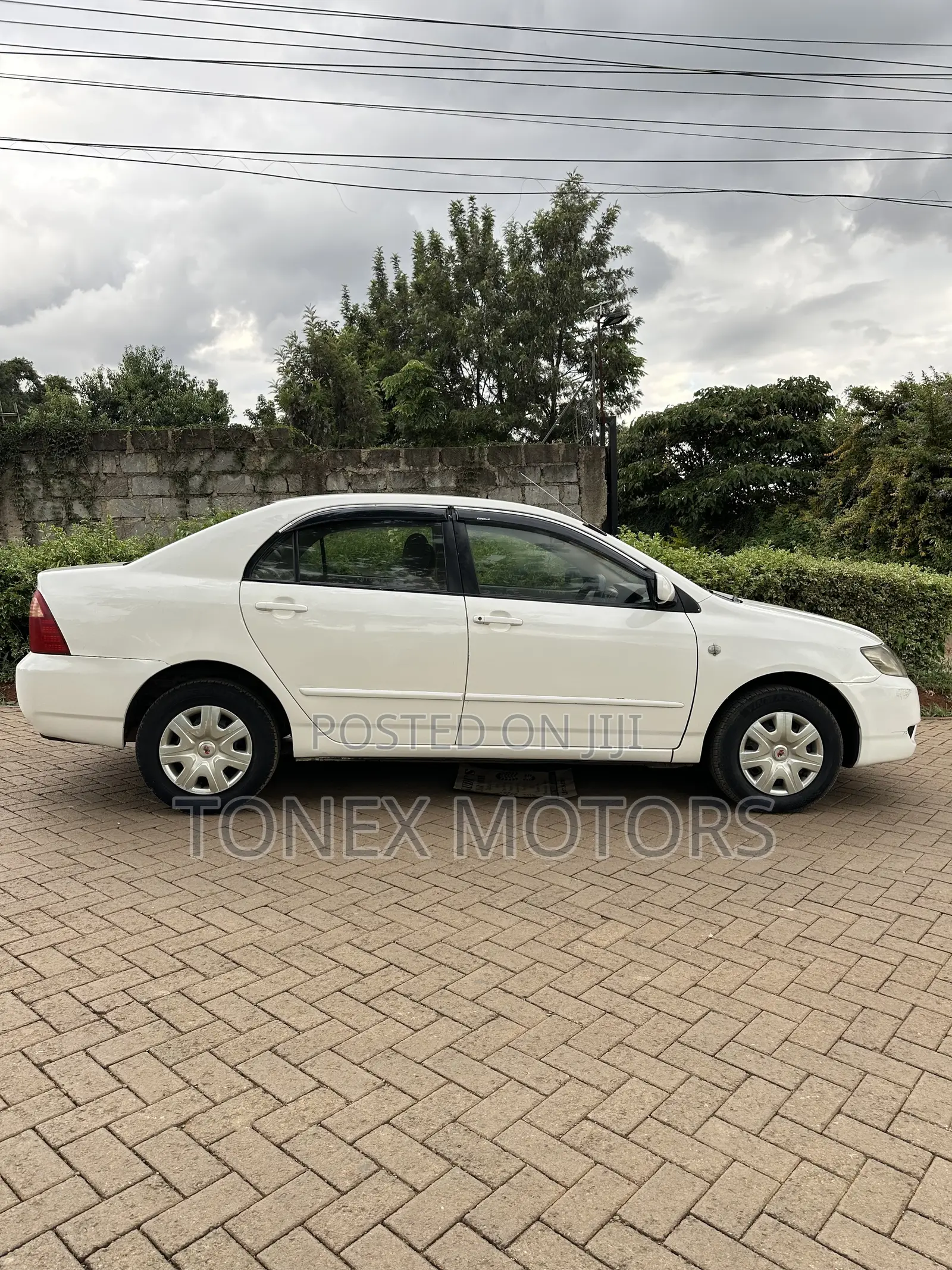 Toyota Corolla Sedan Automatic 2005 White