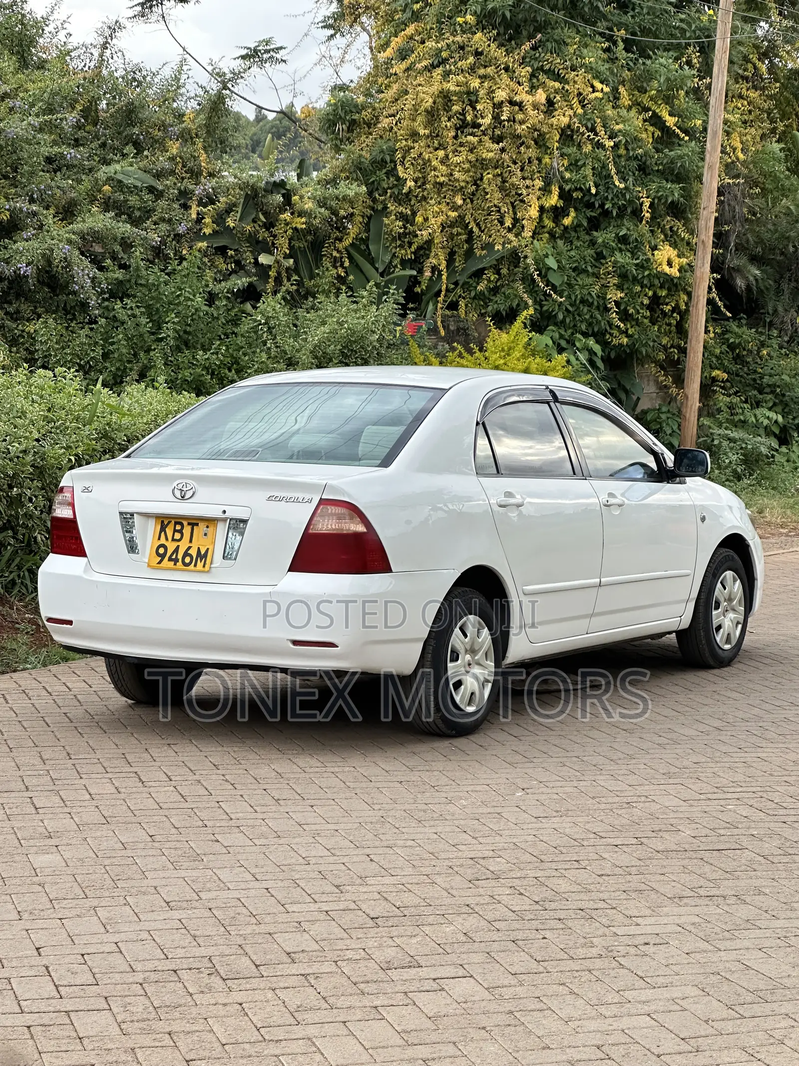Toyota Corolla Sedan Automatic 2005 White
