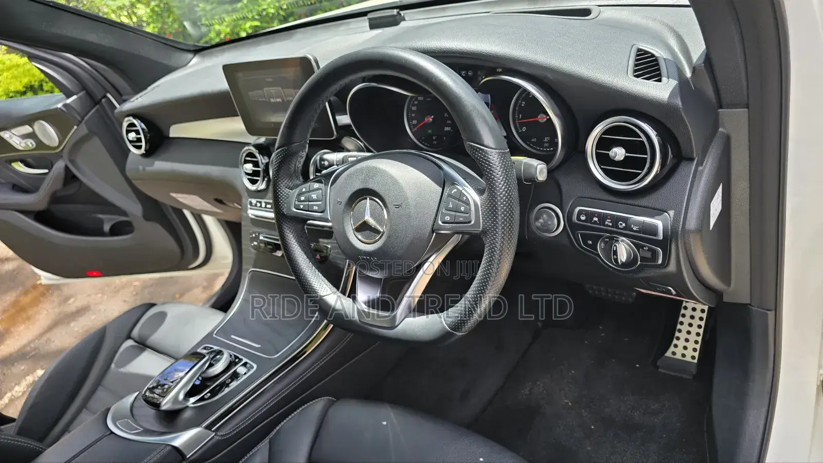 Mercedes-Benz GLC-Class 2019 White