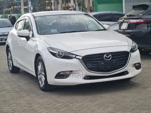Mazda Axela 2019 White