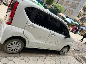 Daihatsu Move 2020 White