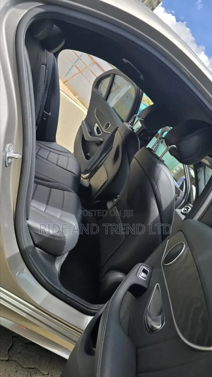 Mercedes-Benz C200 2019 Gold