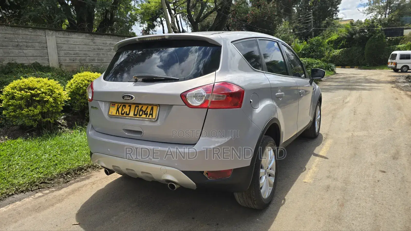 Ford Kuga 2012 Blue