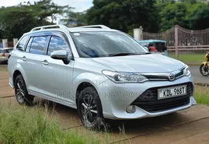 Toyota Corolla Fielder 2016 Silver