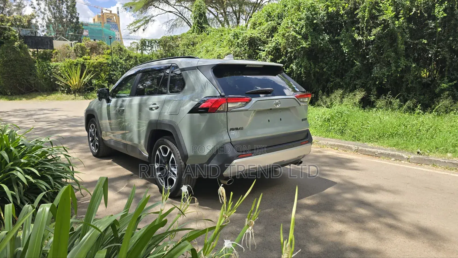 Toyota RAV4 Adventure AWD 2020 Green