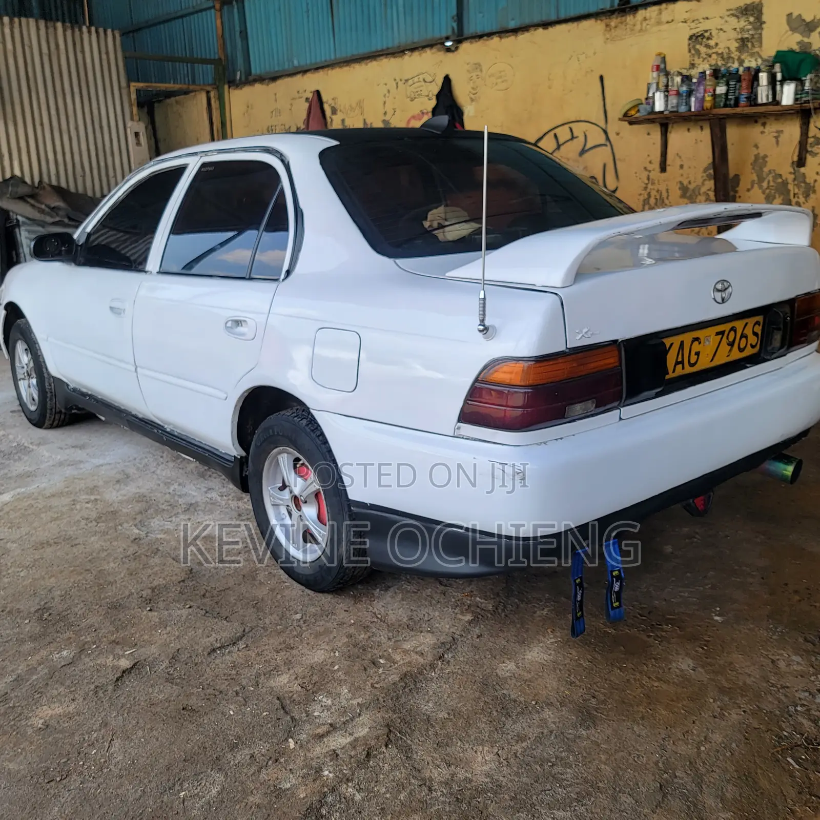 Toyota Corolla 1996 White