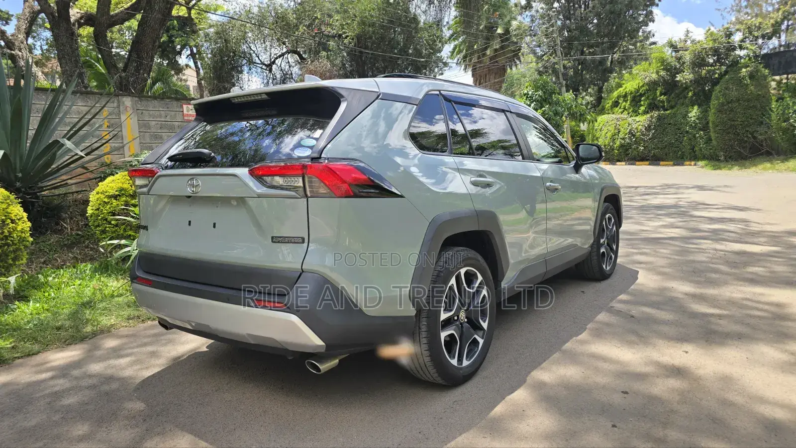 Toyota RAV4 Adventure AWD 2020 Green