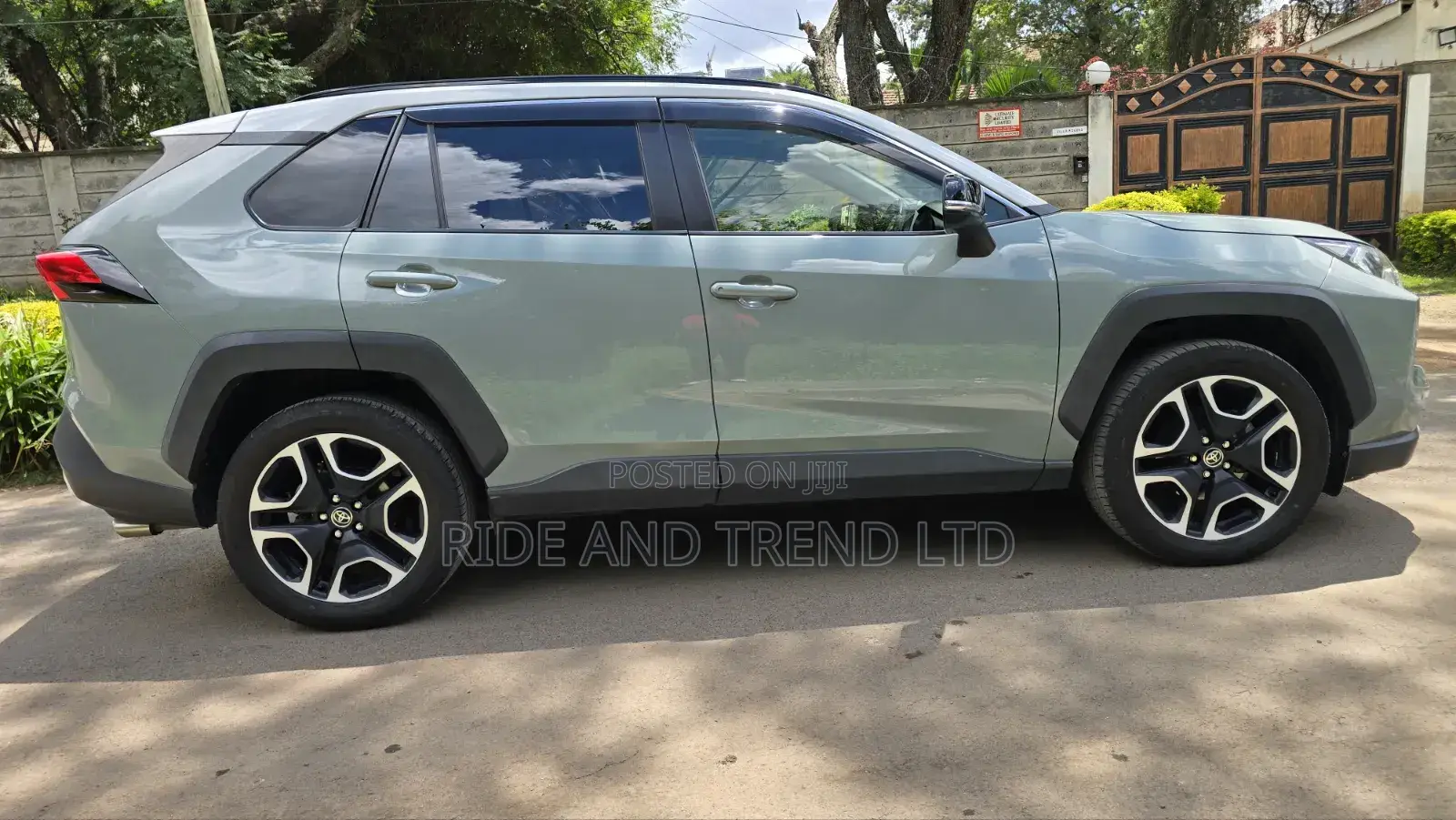 Toyota RAV4 Adventure AWD 2020 Green