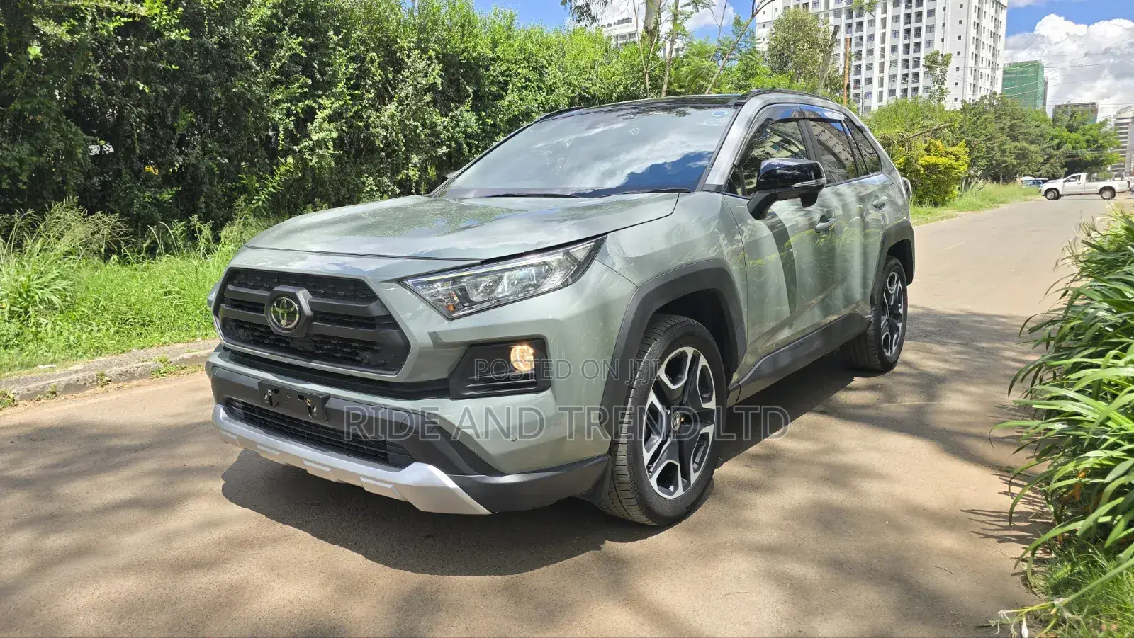 Toyota RAV4 Adventure AWD 2020 Green