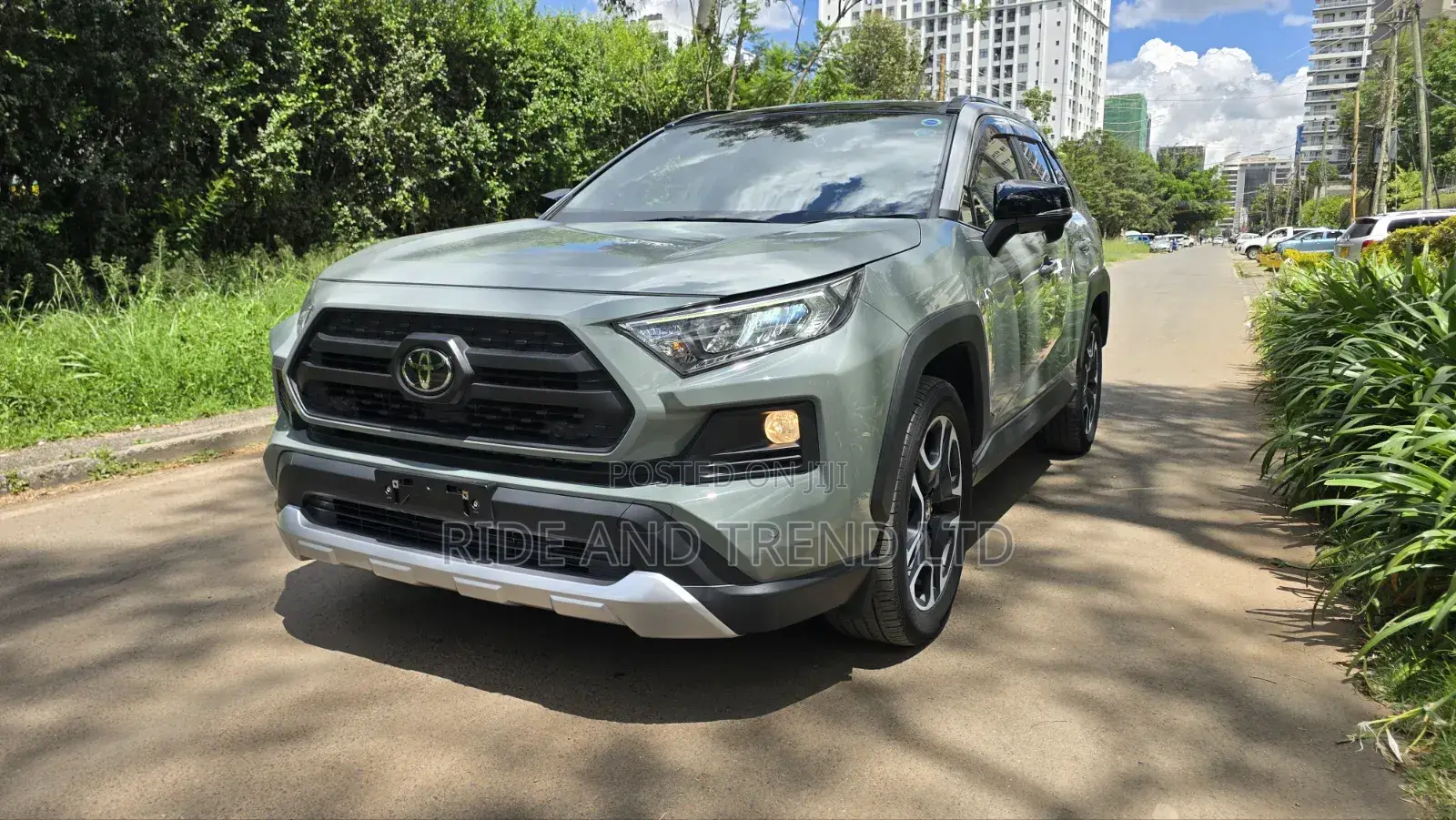 Toyota RAV4 Adventure AWD 2020 Green