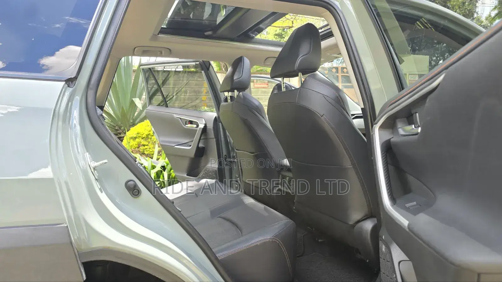 Toyota RAV4 Adventure AWD 2020 Green