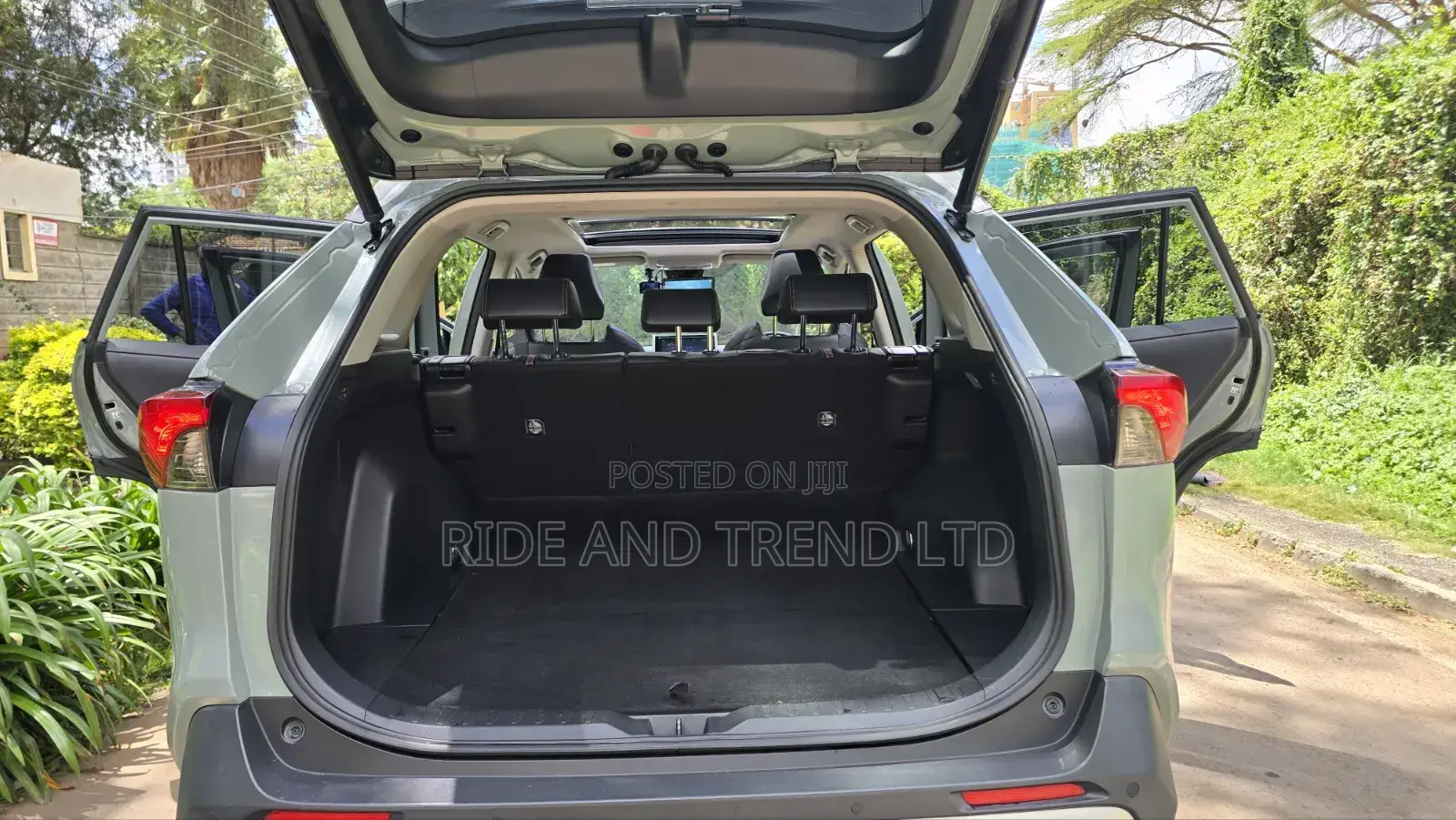 Toyota RAV4 Adventure AWD 2020 Green