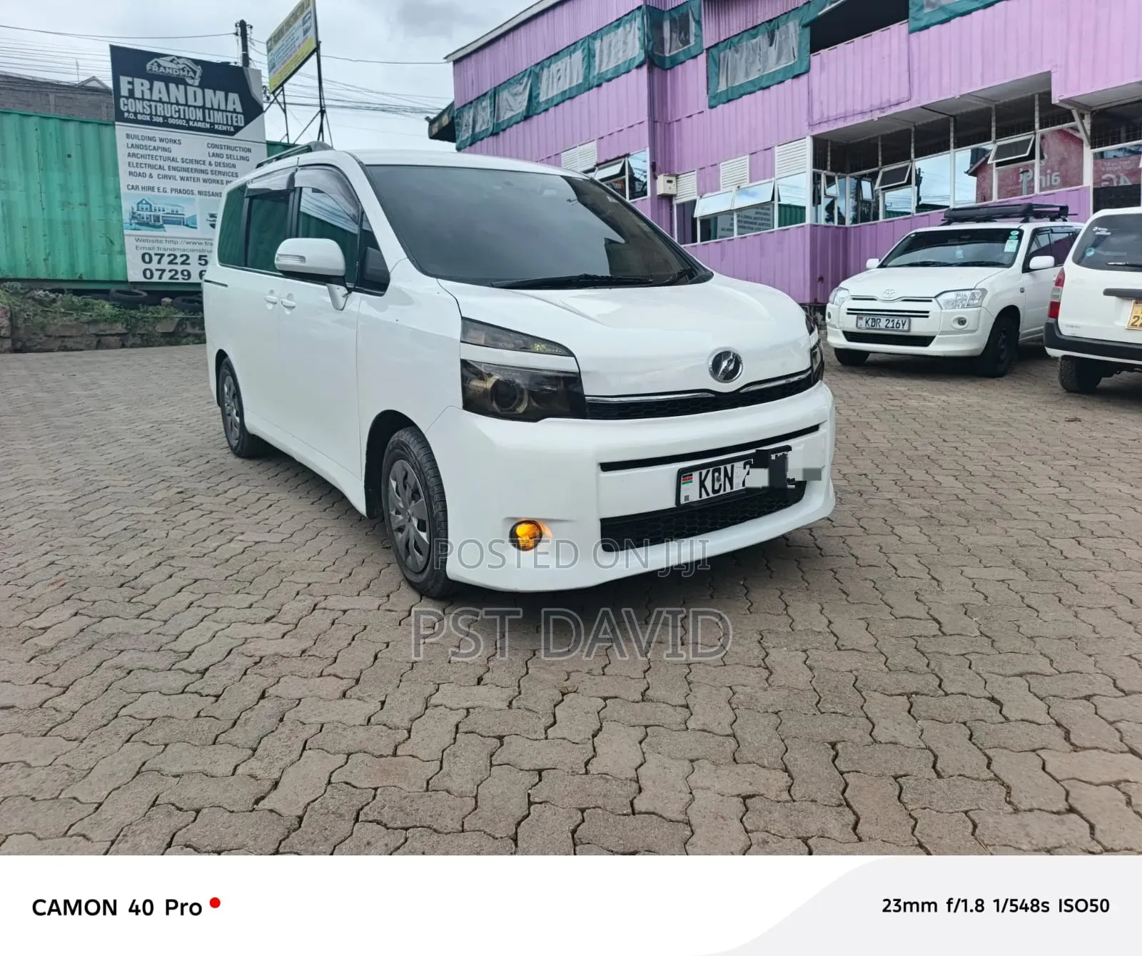 Toyota Voxy 2010 White