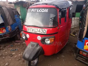Piaggio 2016 Red
