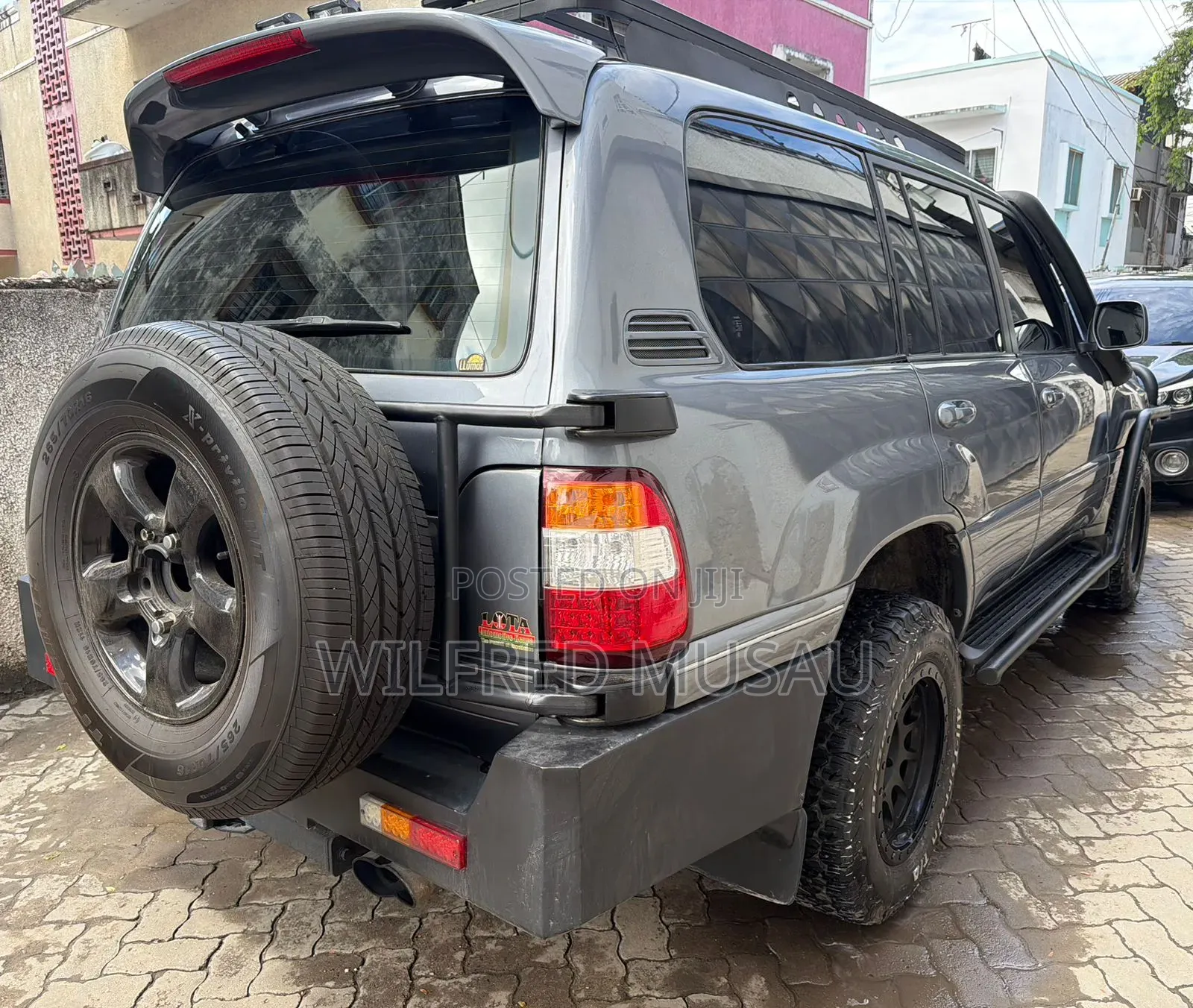 Toyota Land Cruiser 2002 Silver
