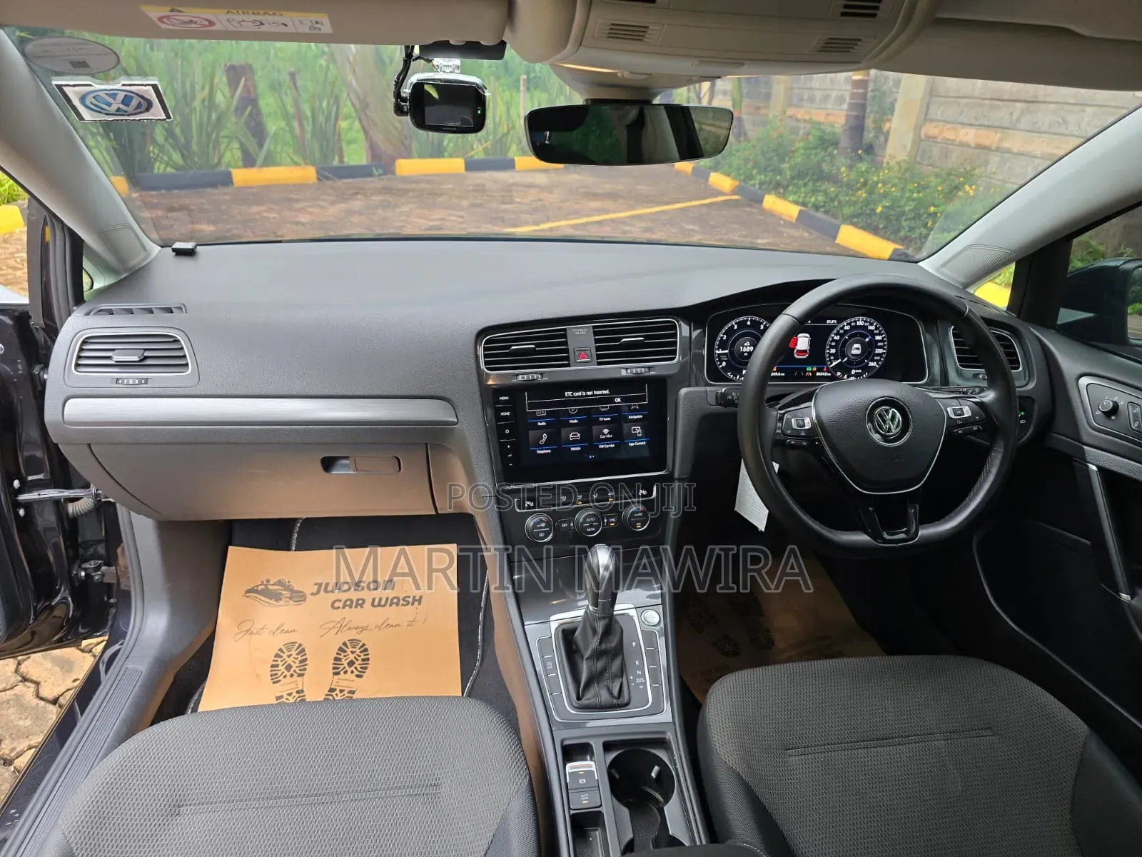 Volkswagen Golf 2018 White