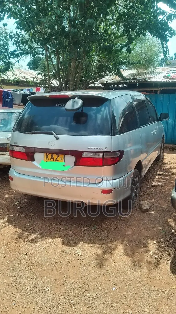 Toyota Estima 2001 Silver