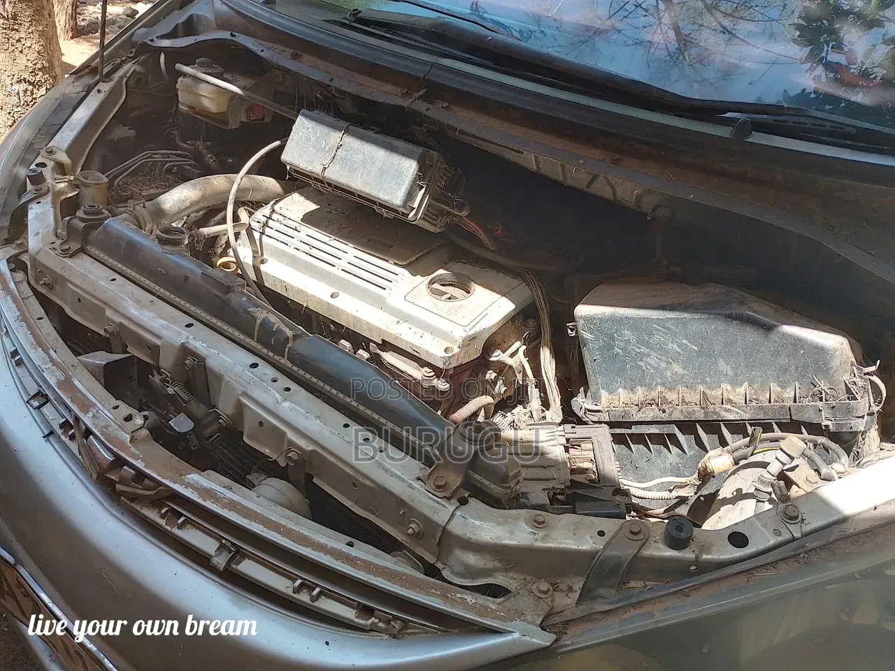 Toyota Estima 2001 Silver