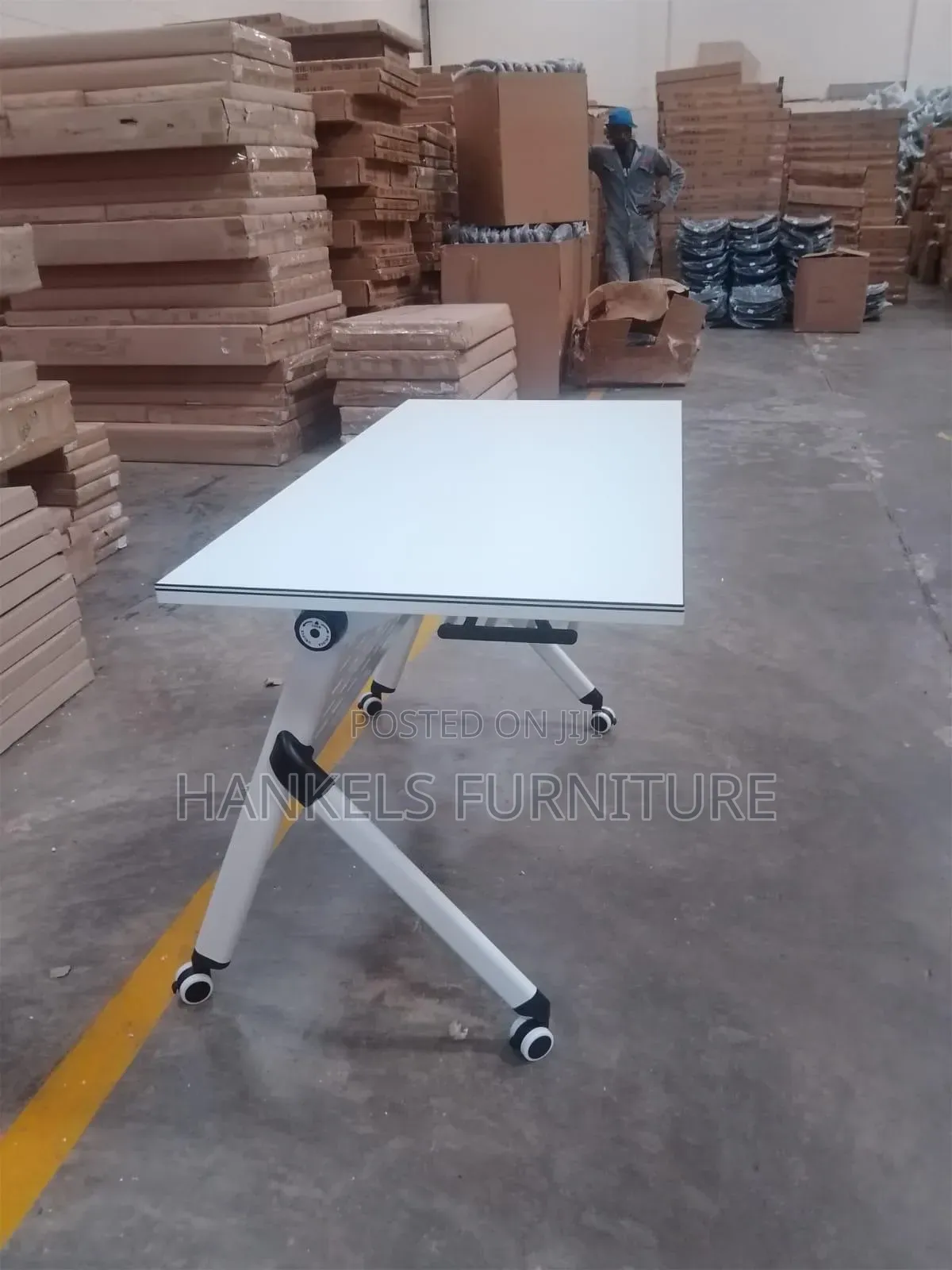 Foldable Computer Desk – Space-Saving Workstation for Home and Office