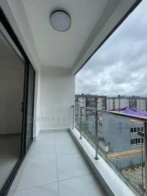 2bdrm Apartment in Gateway Mall Area for sale