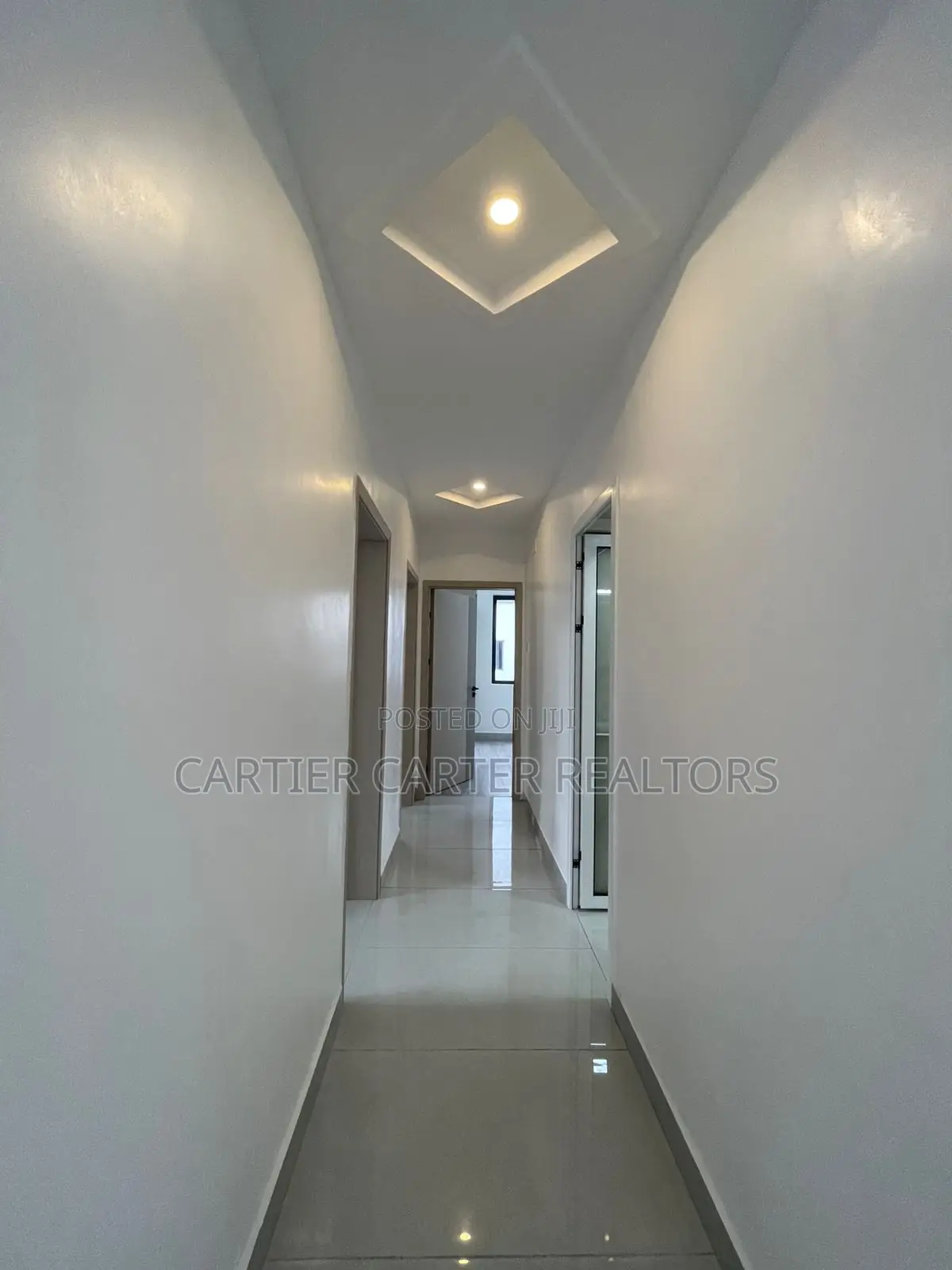 2bdrm Apartment in Gateway Mall Area for sale