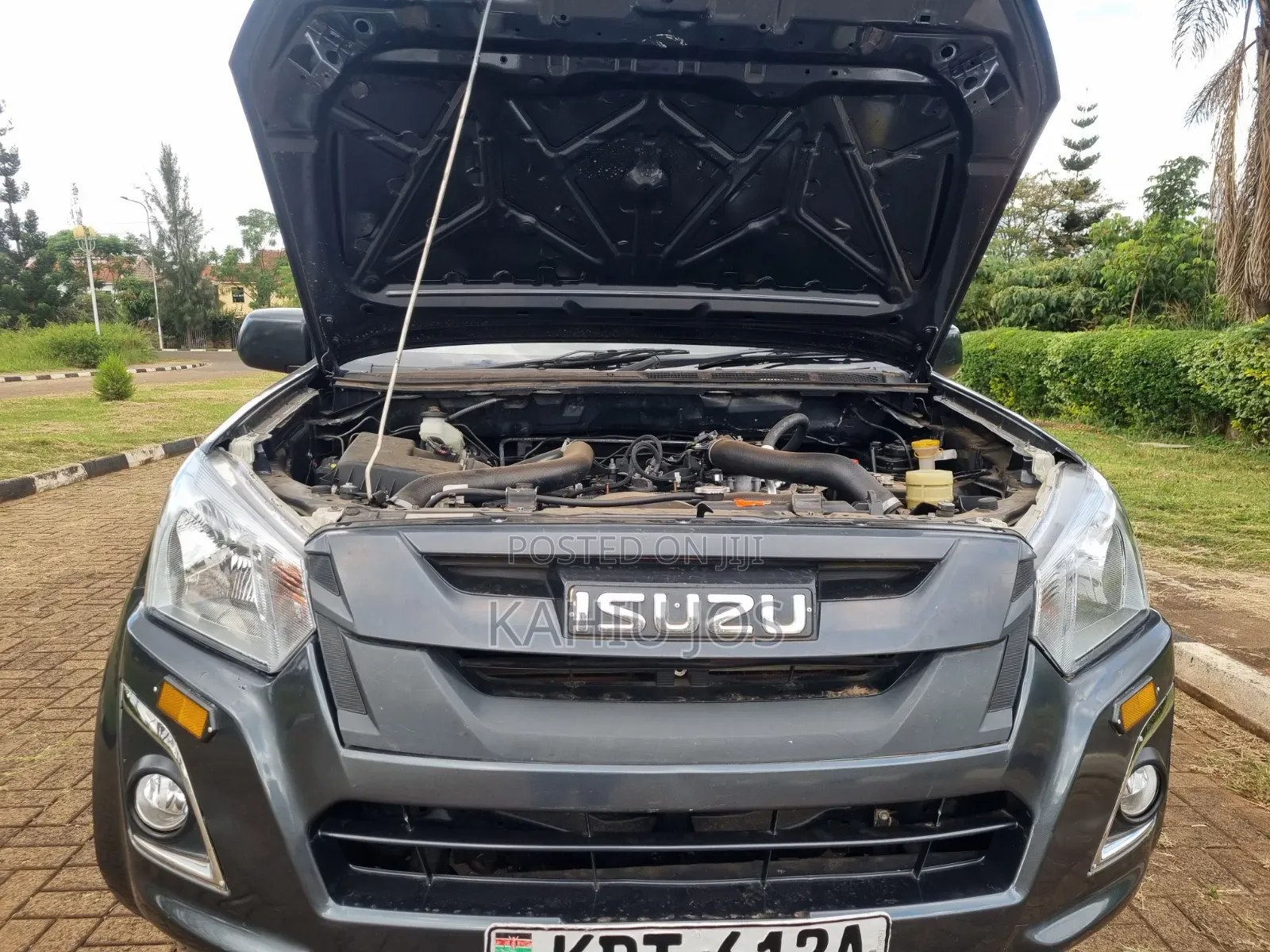 Isuzu D-MAX 2025 Gray