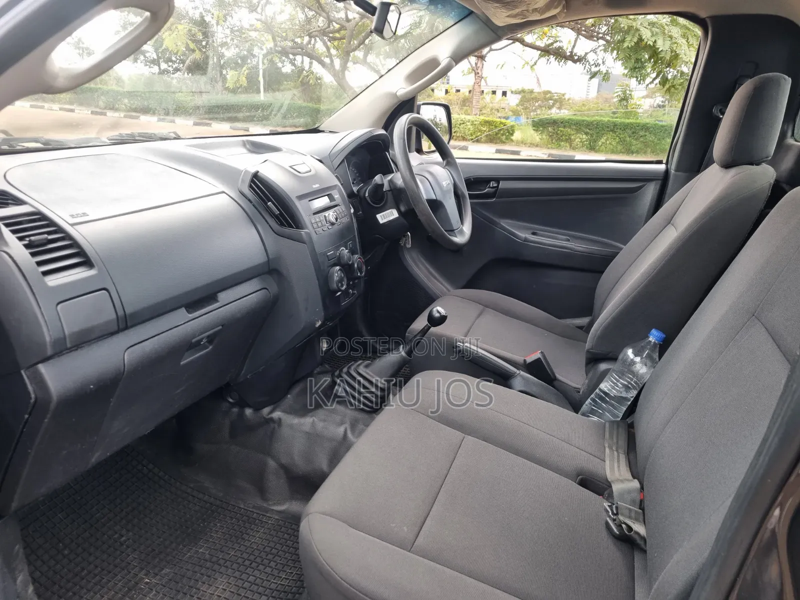Isuzu D-MAX 2025 Gray