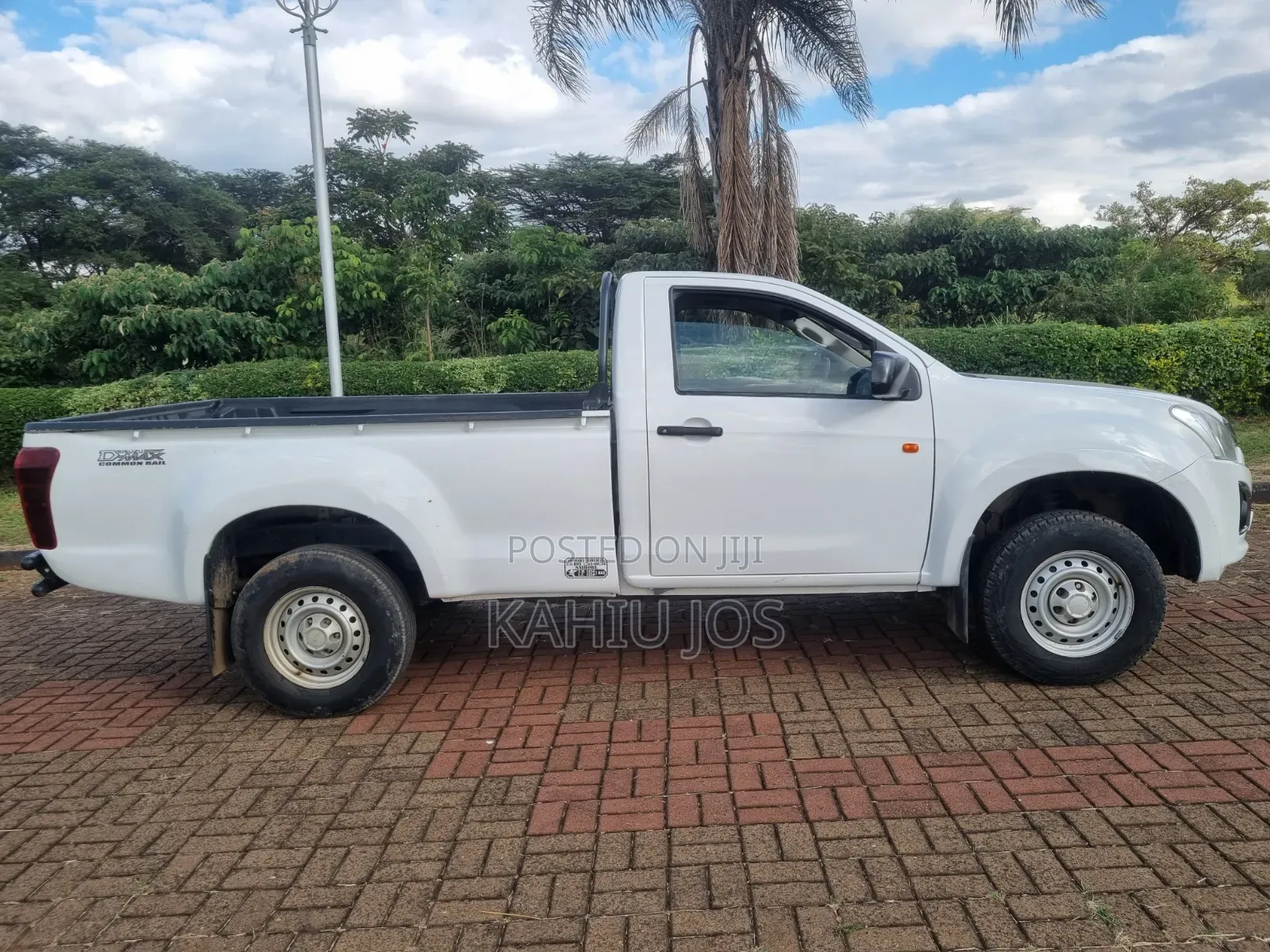 Isuzu D-MAX 2024 Off white