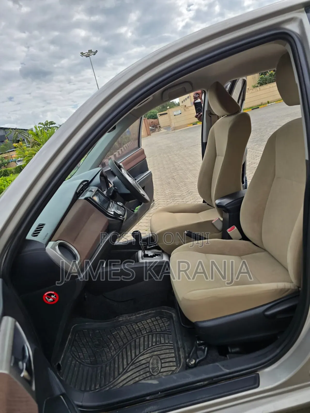 Toyota Axio 2014 Gold
