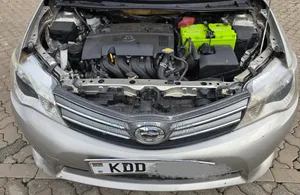 Toyota Axio 2014 Gold