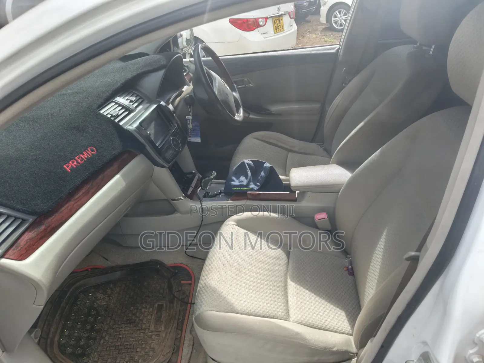 Toyota Premio 2010 White