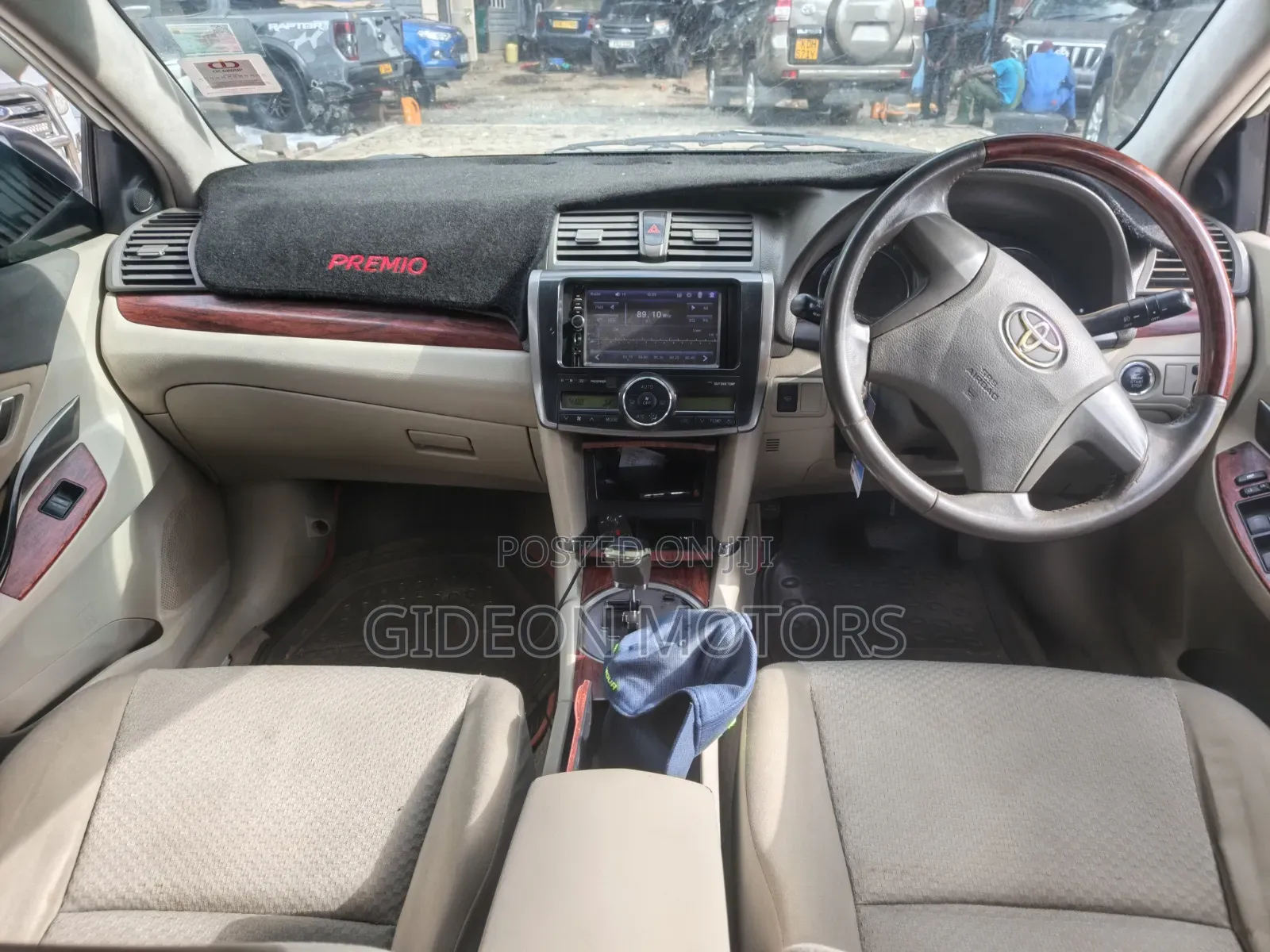 Toyota Premio 2010 White