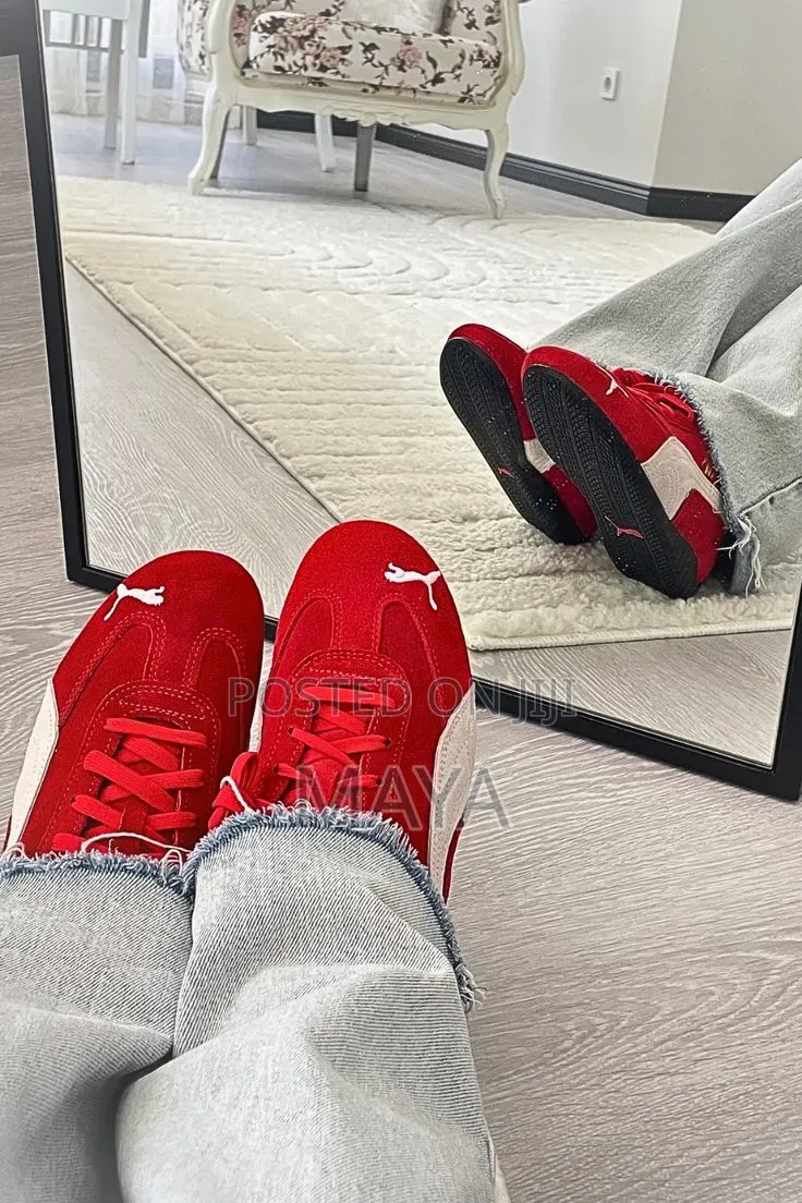 Puma Sneakers