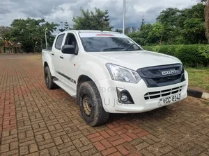 Isuzu D-MAX 2014 White