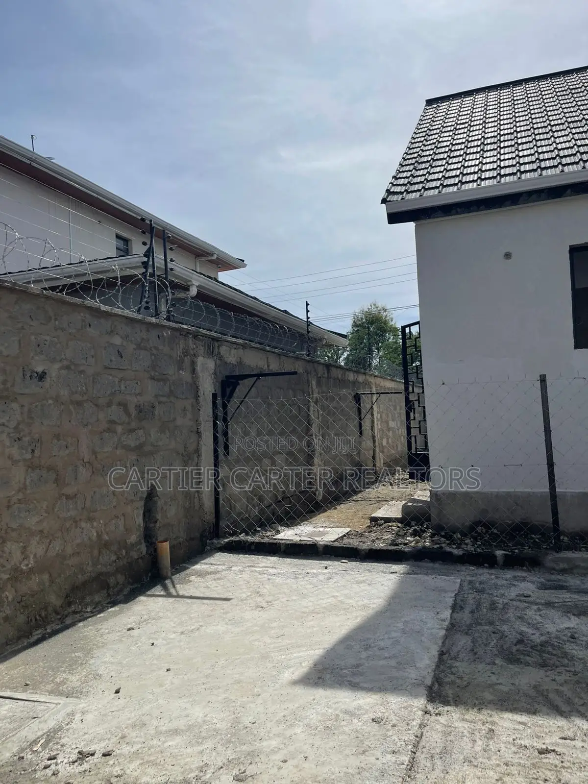 3bdrm Bungalow in Kitengela for sale
