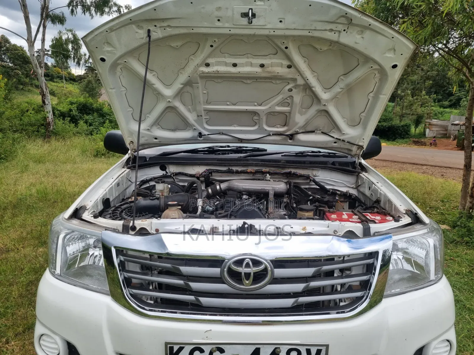 Toyota Hilux 2014 White