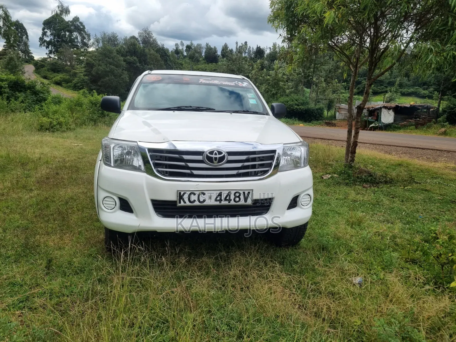 Toyota Hilux 2014 White