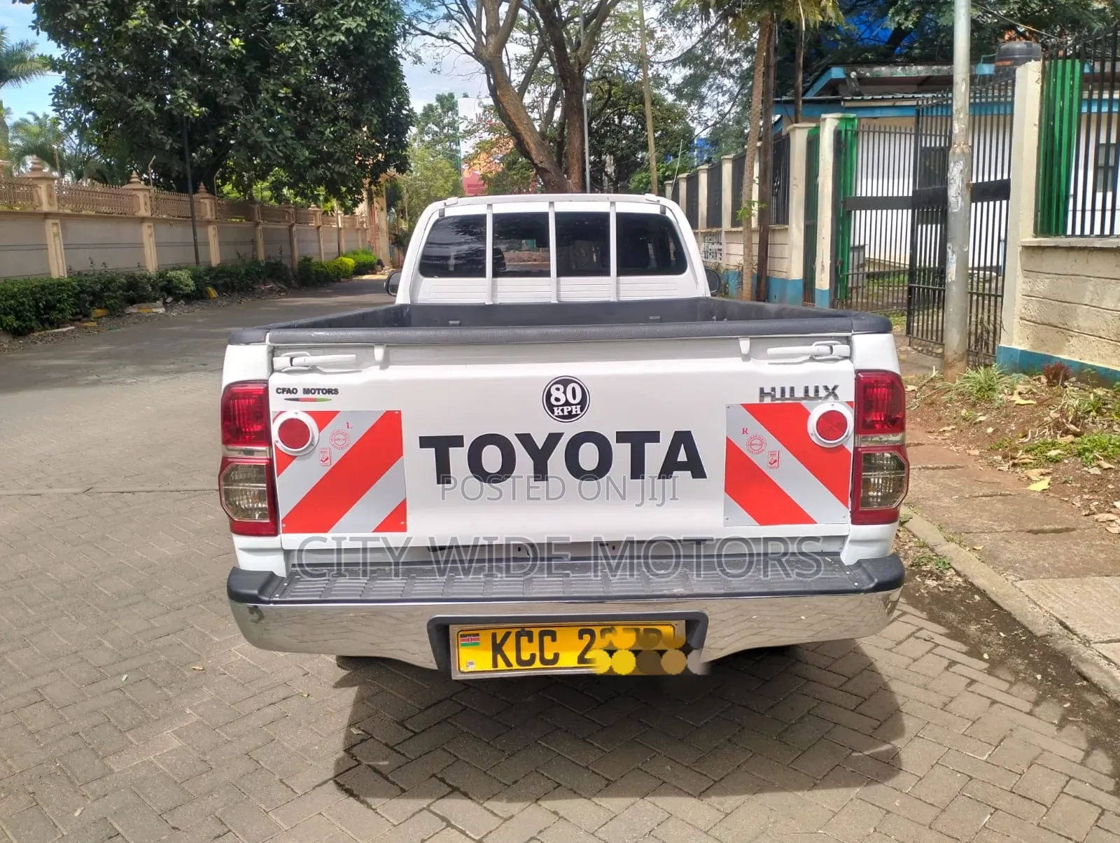 Toyota Hilux 2014 White