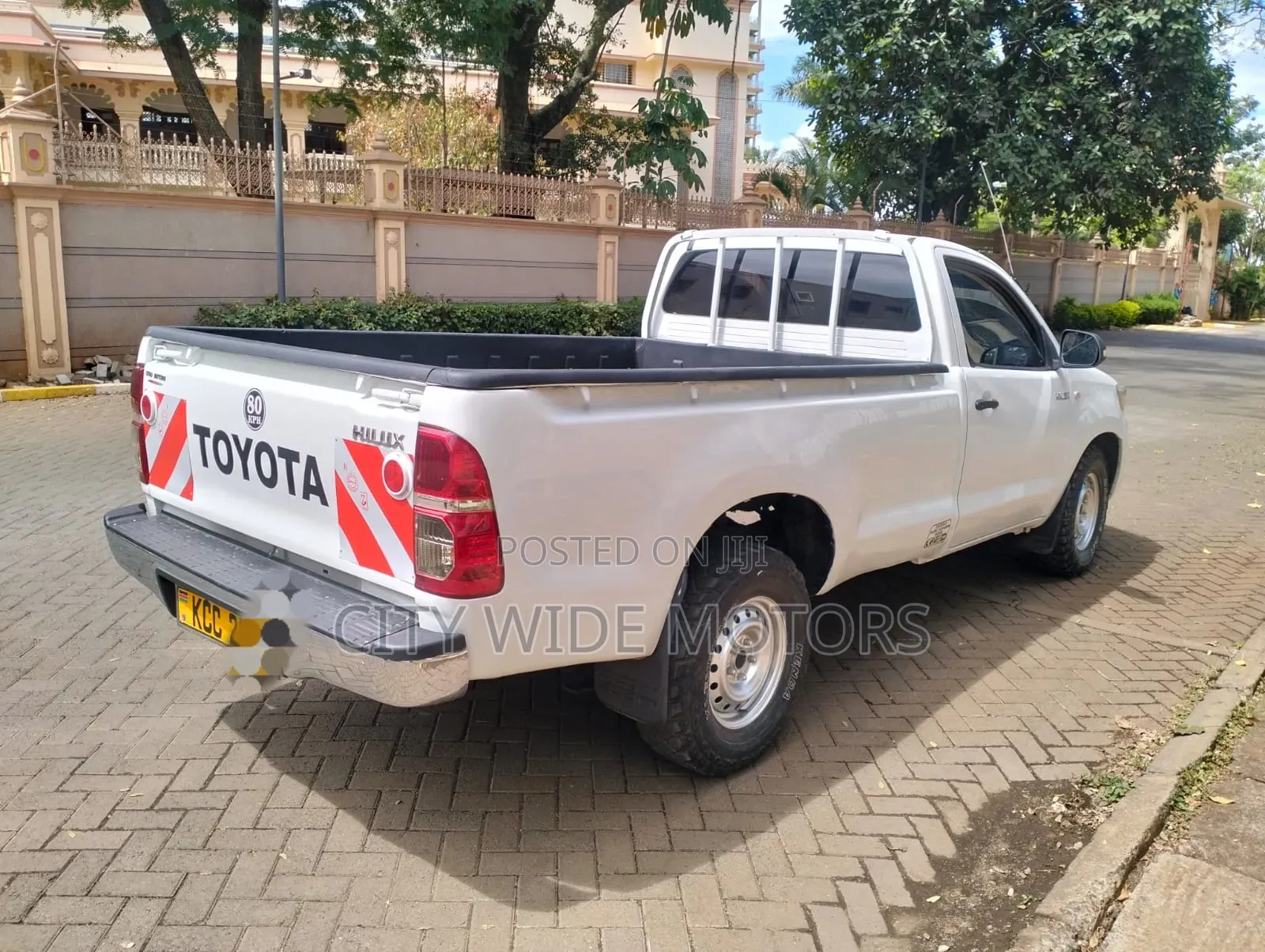 Toyota Hilux 2014 White