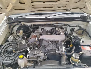 Toyota Hilux 2014 White