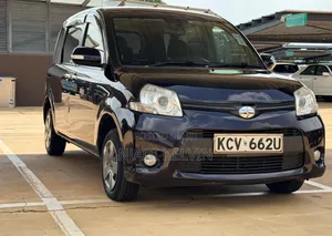 Toyota Sienta 2012 Black