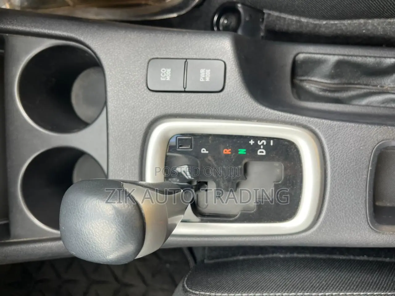 Toyota Hilux 2019 White
