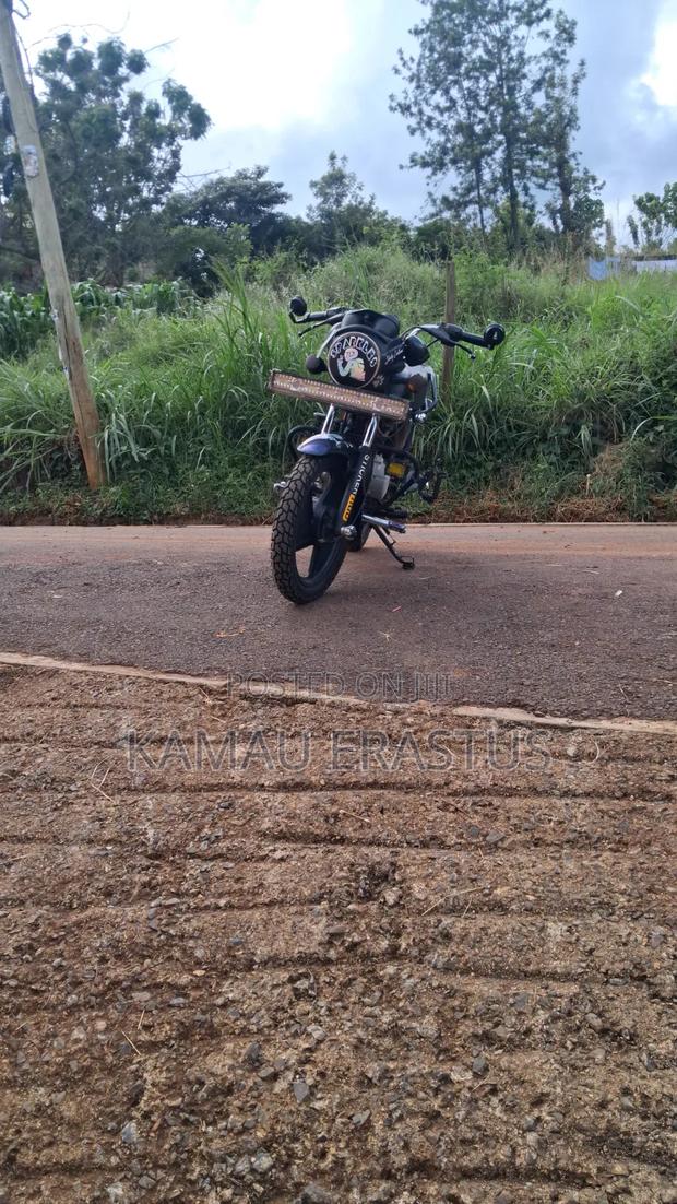 Bajaj Boxer 2020 White - thumbnail 8