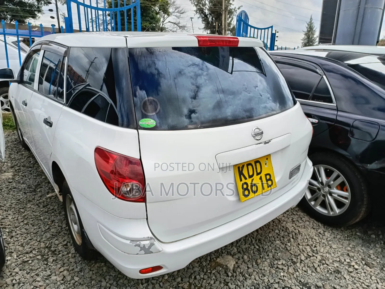Nissan Advan 2015 White