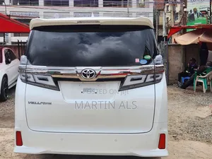 Toyota Alphard 2019 White