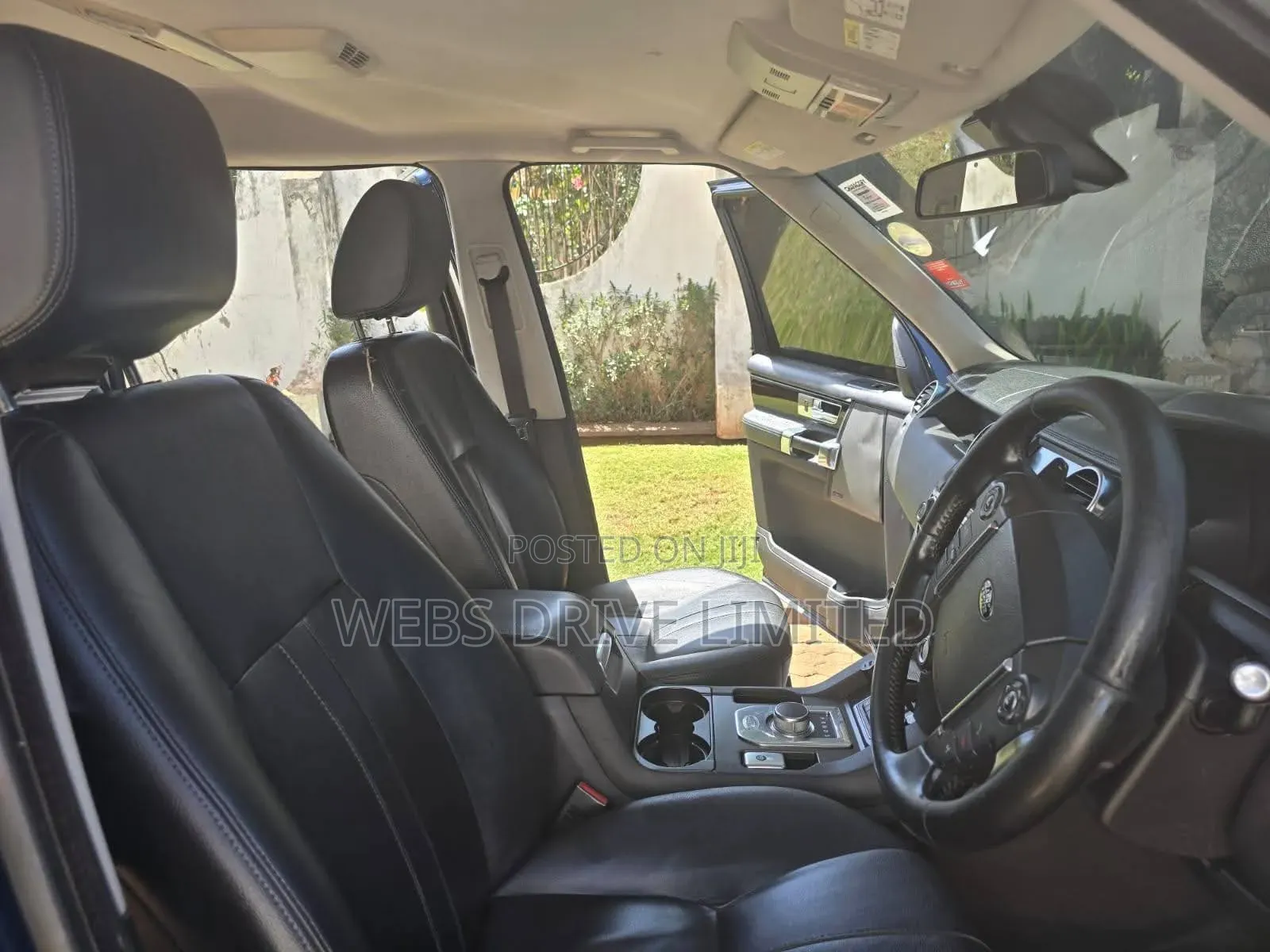Land Rover Discovery 2012 Gray